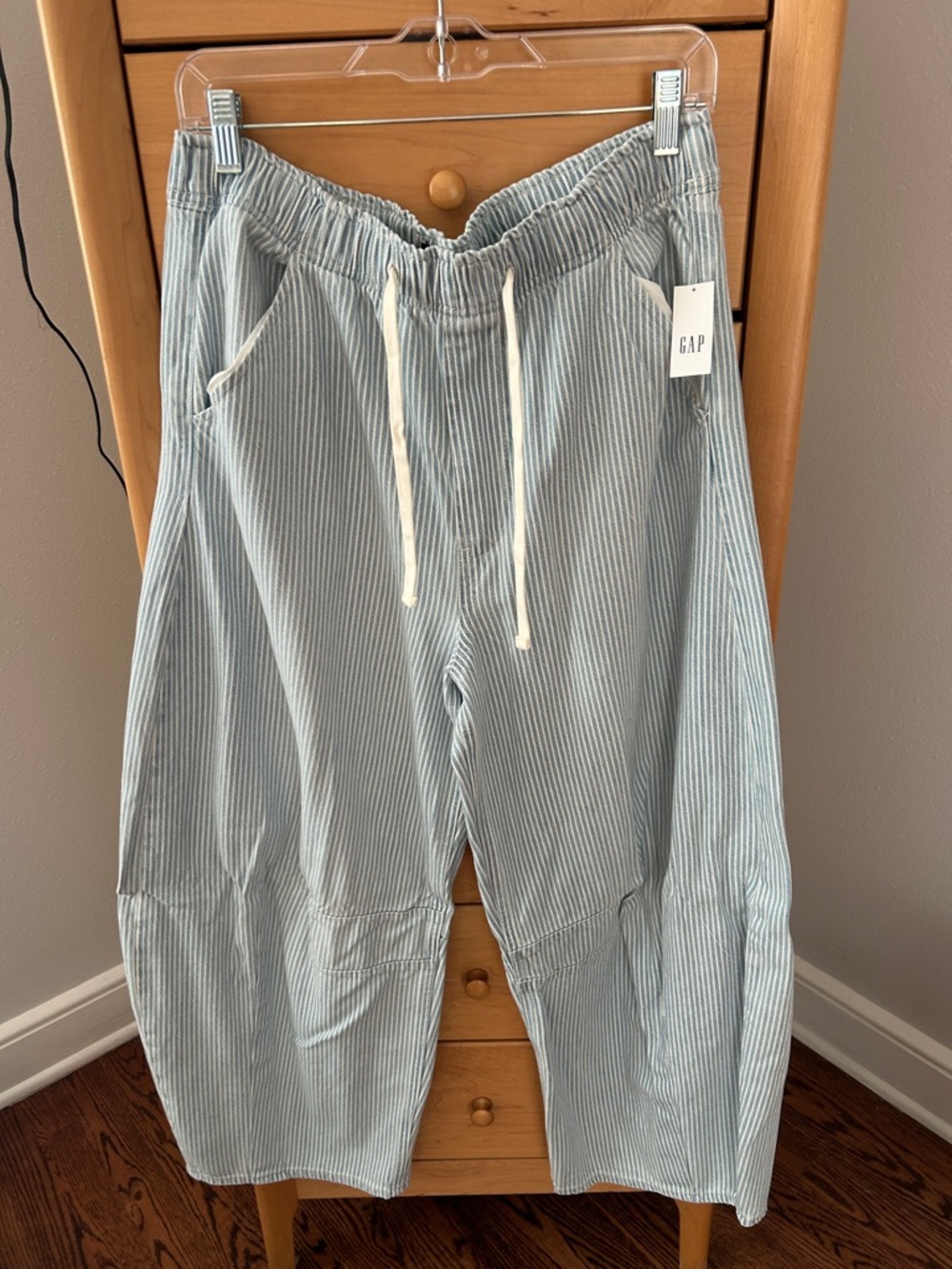 GAP Light Blue and White Pinstripe Wide-Leg Drawstring Pants, NWT, M